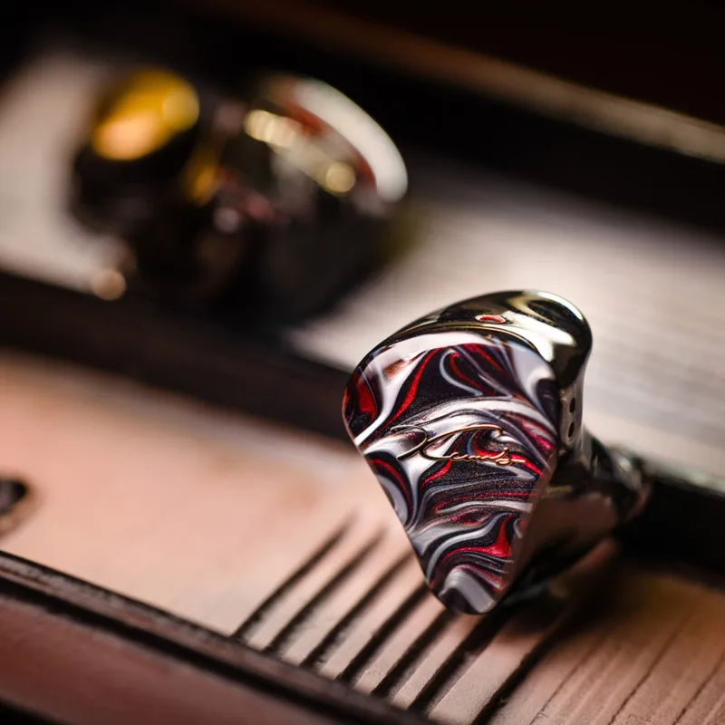 

Mangird XENNS UP In-ear Earphone 2 Electrostatic Driver+4BA+1DD Hybrid Driver Detachable 0.78mm 2Pin 6N OCC Silver-plated Cable