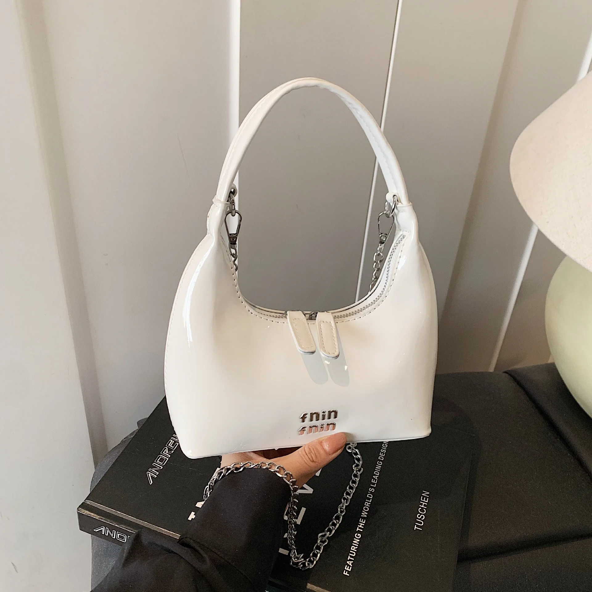 

Trendy Light Luxury Vintage Chain Crossbody Bag, Fashion Top Handle & Shoulder Purse for Women, Unique Chic Design