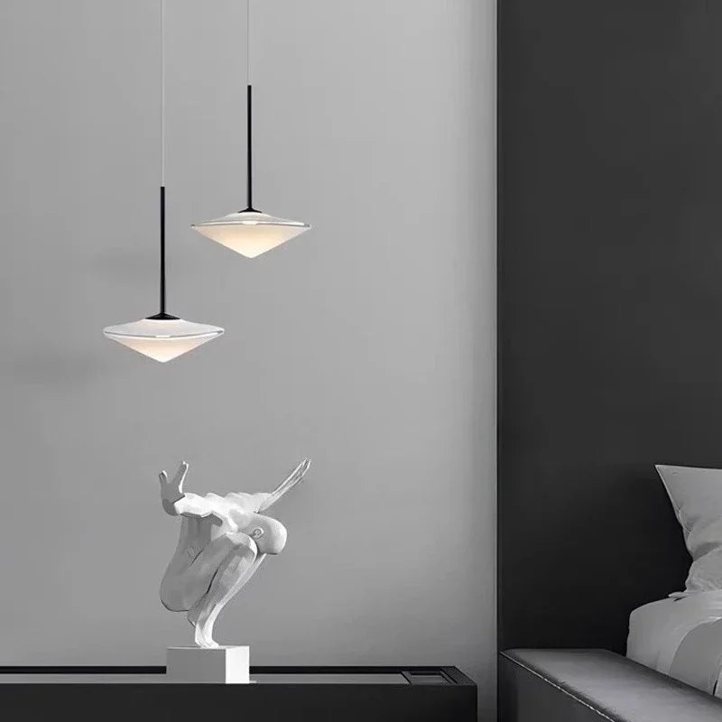 Nordic Light Luxury Flying Saucer Glass Chandelier Restaurant Bedroom Bar Counter Coffee Shop Milk Tea Shop Minimalist Lighting