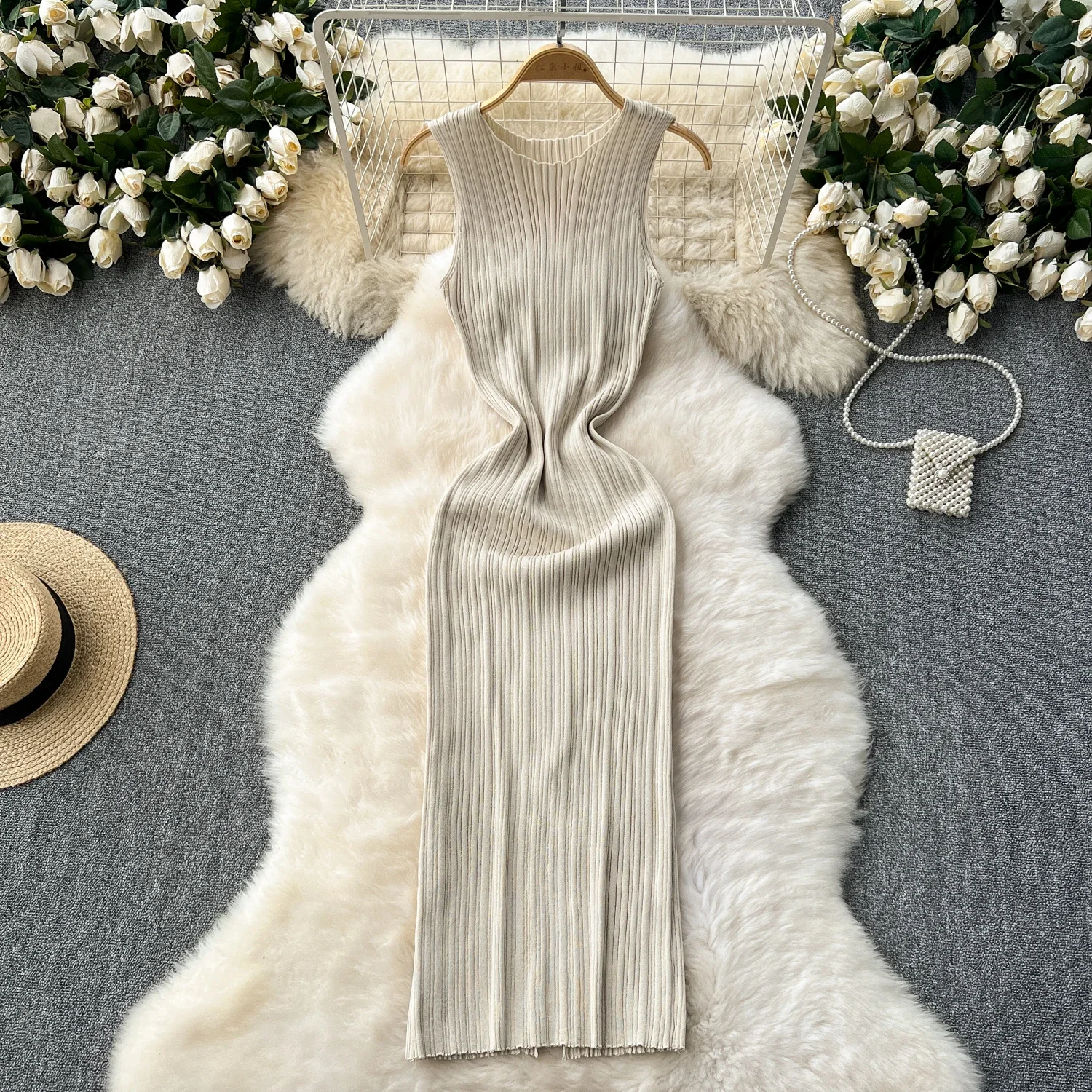 2024 Abito estivo con cinturino sexy lavorato a maglia Canotta da donna Vita elastica aderente Vestito estivo da spiaggia femminile Abito lungo maxi solido