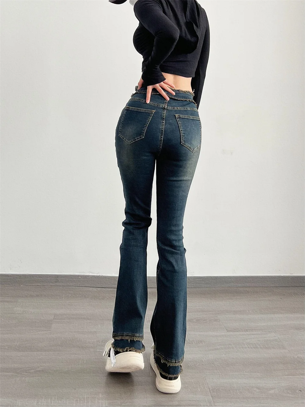 

American Style Raw Edge Slightly Flared Jeans Women Show Thin Spring Dark Blue Straight Horn Jeans Hot Girls C983