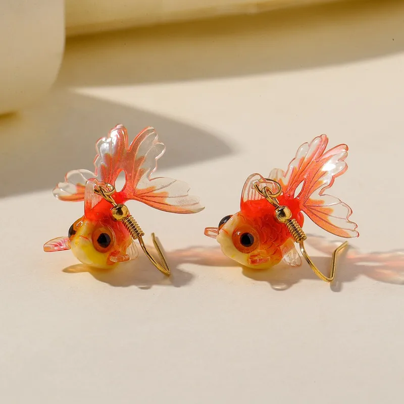 2023 New good luck creative Koi goldfish sweet simulation creature fashion fun girl glass ball 925 silver ear ring