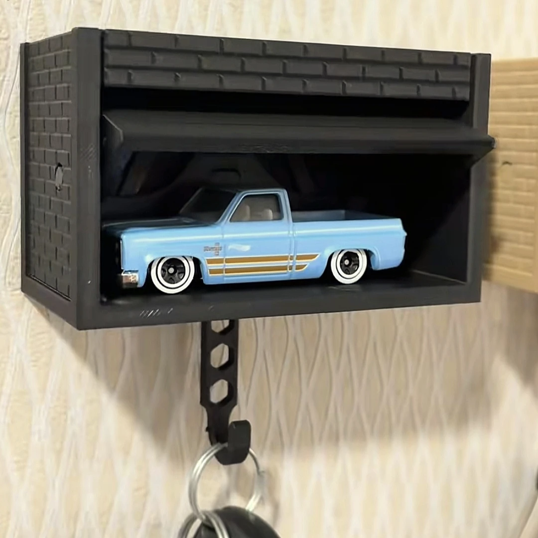 

New Cool Garage Keychain Hook Switch Garage Key Hanger Decoration