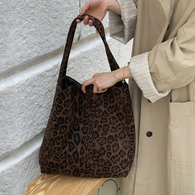 

Женская модная сумка через плечо, замшевая сумка с леопардовым узором, большая вместительная сумка с магнитной застежкой, легкие сумки-шопперы