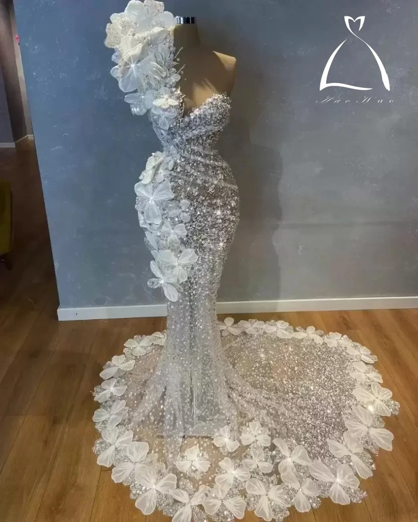 Luxury Mermaid Wedding Dress One Shoulder Crystal Long Sequined Beaded Bridal Gowns Flower Appliqued Robe de