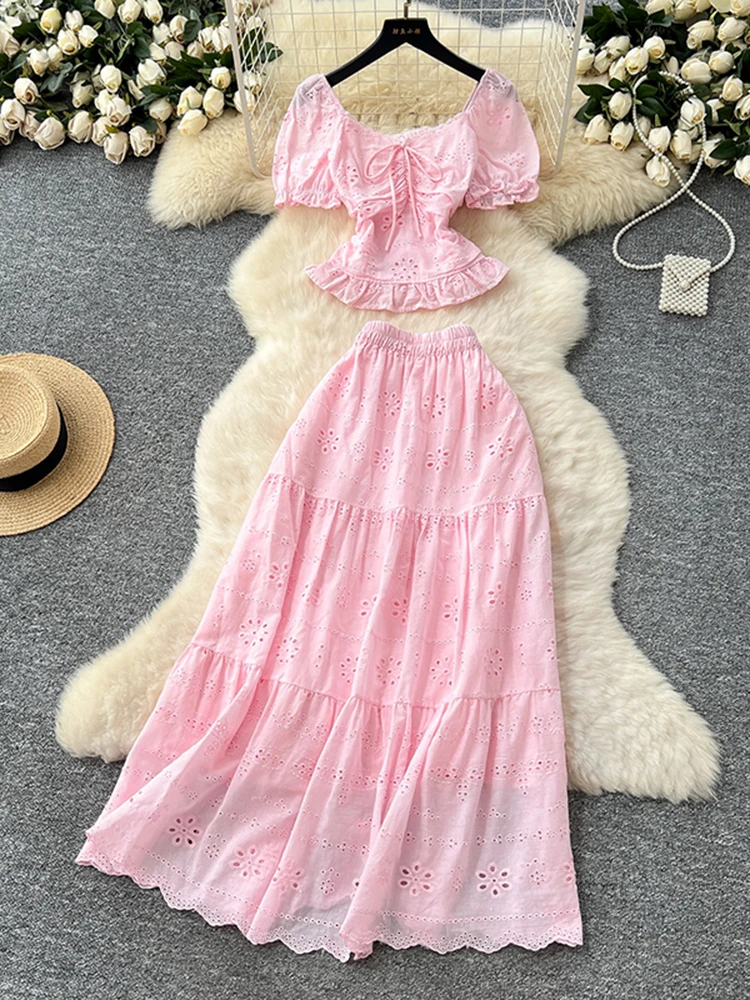 

Spring Summer French Vacation Style Two-piece Women's New Cotton Embroidery Hollow Fashion Sweet Short Top Skirt Set C509