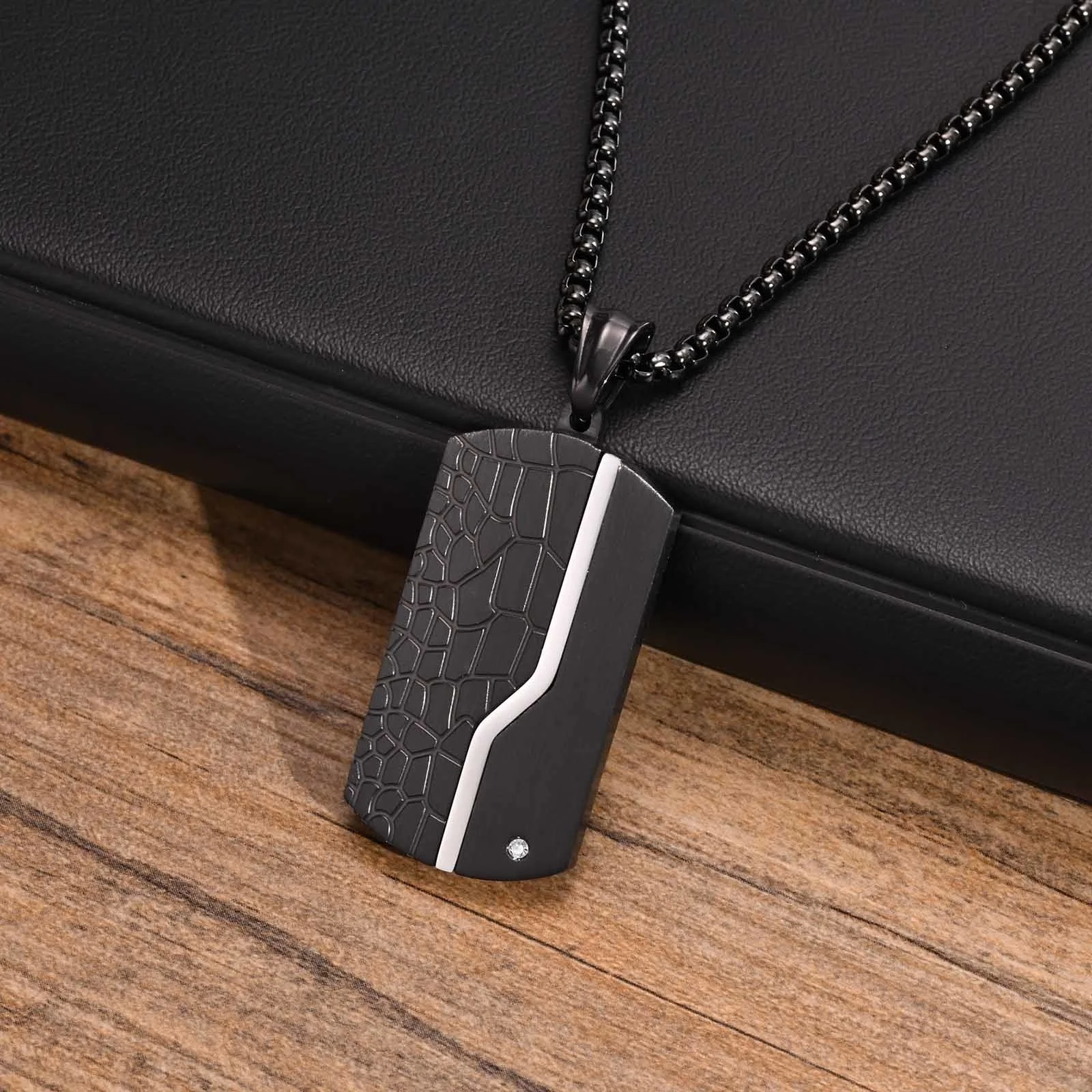 Halskette Für Männer Edelstahl Zirkon Inlay Geometrische Anhänger Schwarz Halskette Metall Kein Verblassen Anti Rost Mode Design Schmuck – Detail 5