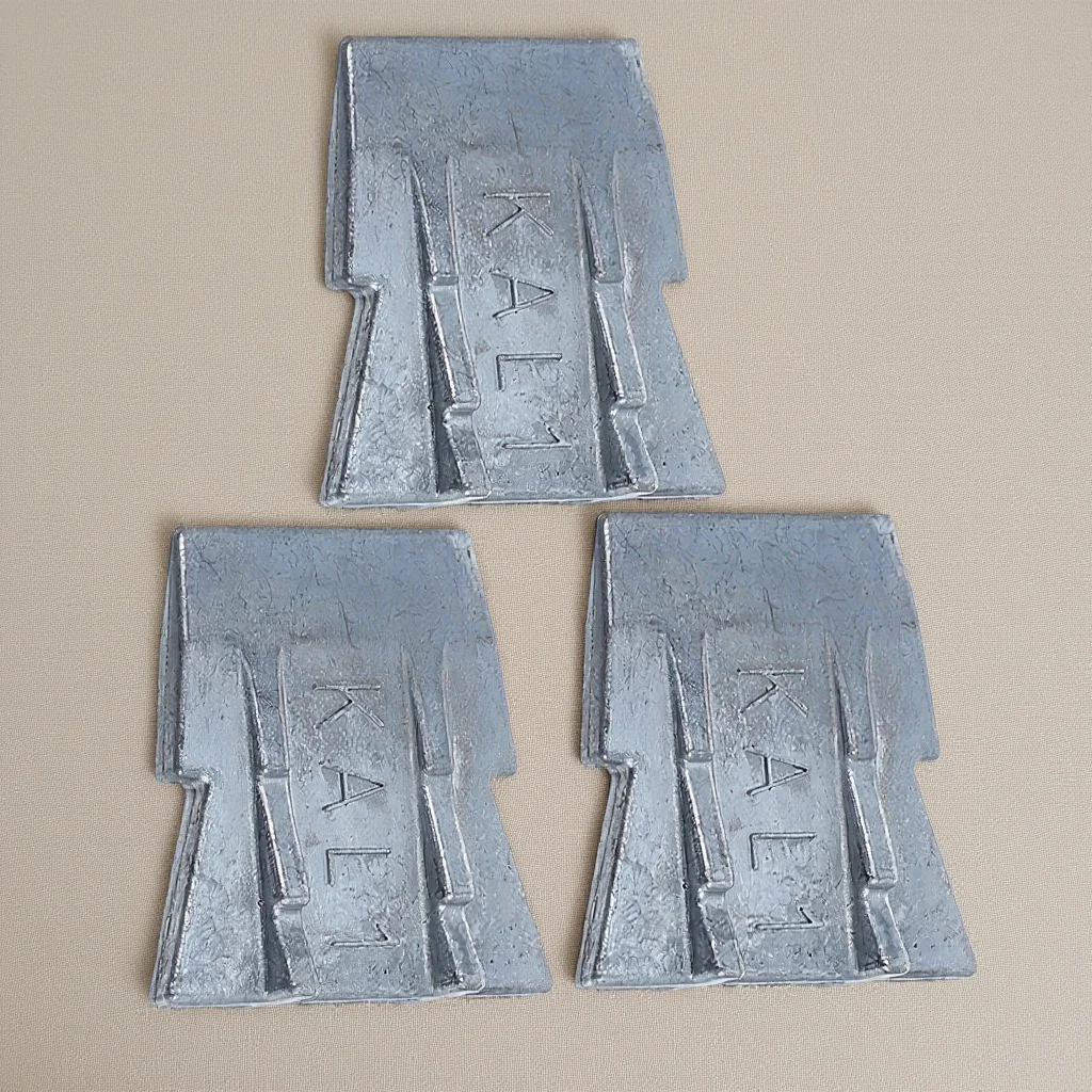 

3Pcs Metal Wedges for Axe Handle Fixing Hammer Wedge Replacement Sturdy Iron Garden Wedge for Tool Handle Reinforcement Outdoor