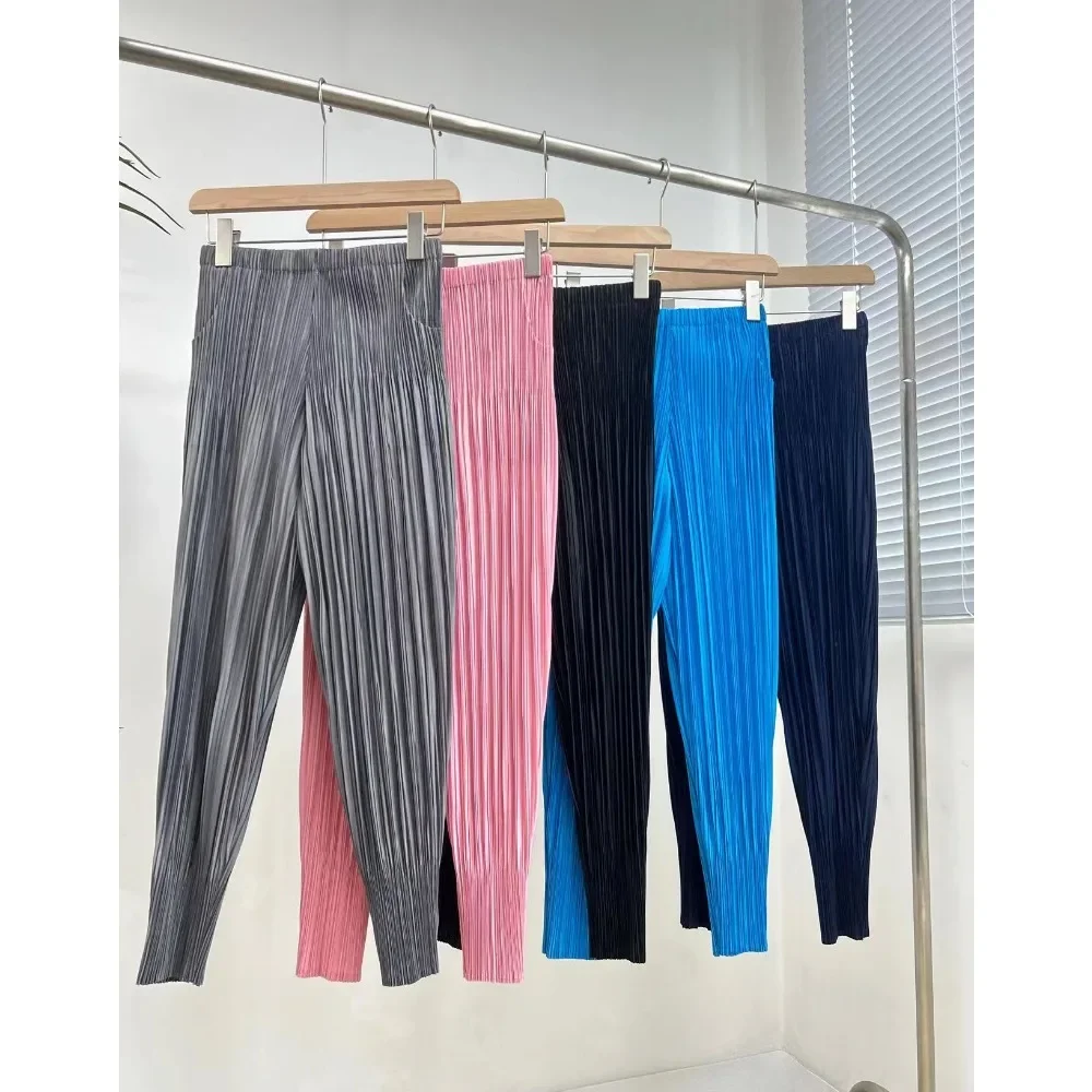 Pleats Pants Female 2023 New Drape Small Foot Women\'s Pants Pleated Casual Nine-quarter Pants Radish Loose Haren Trousers