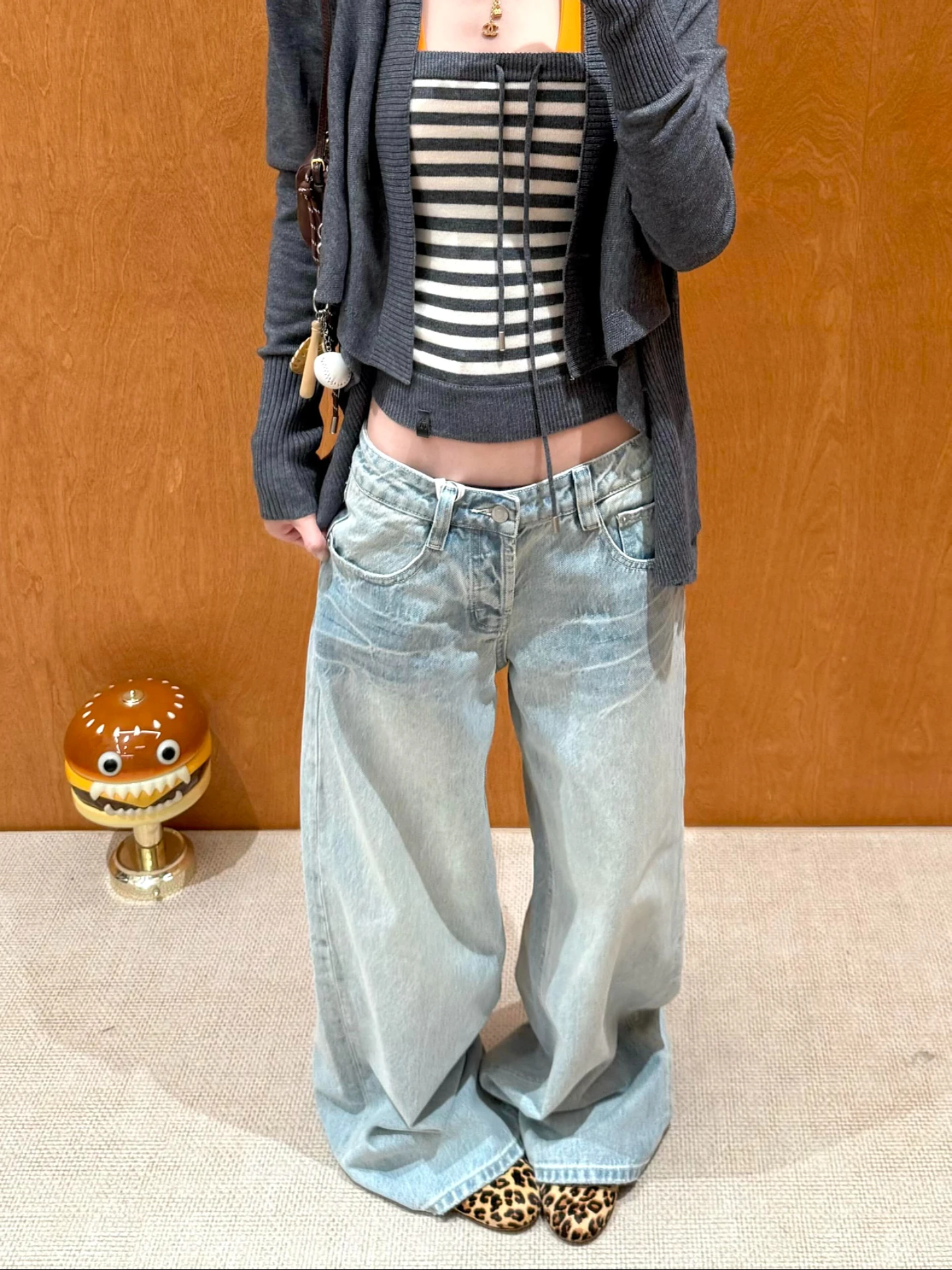 

High Waist Wide Leg Jeans Women's Loose Fit Straight Long Pants Vintage Washed Casual High Waist Bootcut Denim Trousers