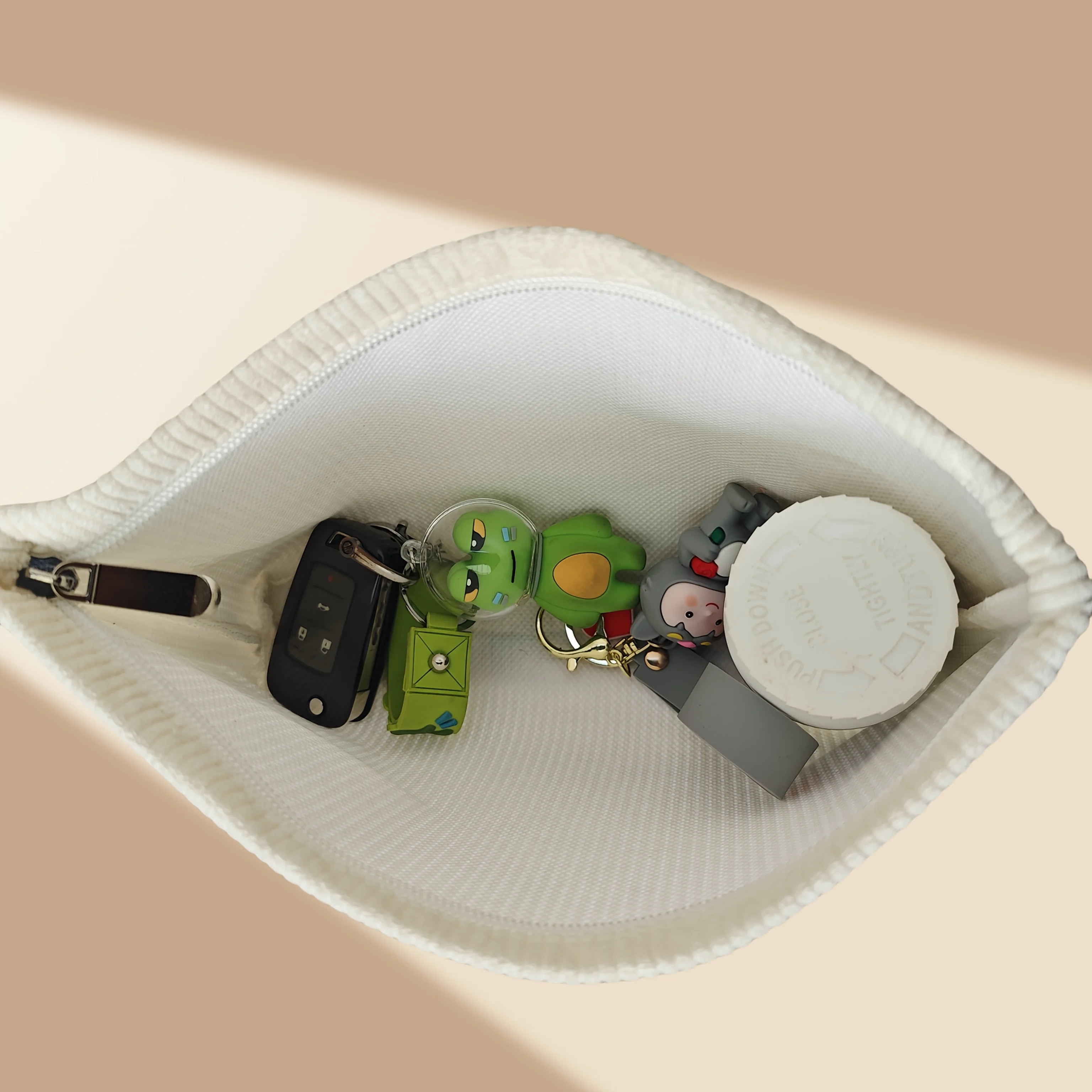 Women's Large-Capacity Corduroy Makeup Bag & Clutch Storage Bag - Heavy-Duty Zipper Closure, Available in Pink/Green, Suitable for Daily Use, Business Trips, Lightweight Travel Toiletry & Makeup Bag, Gold-Tone Hardware Accessories