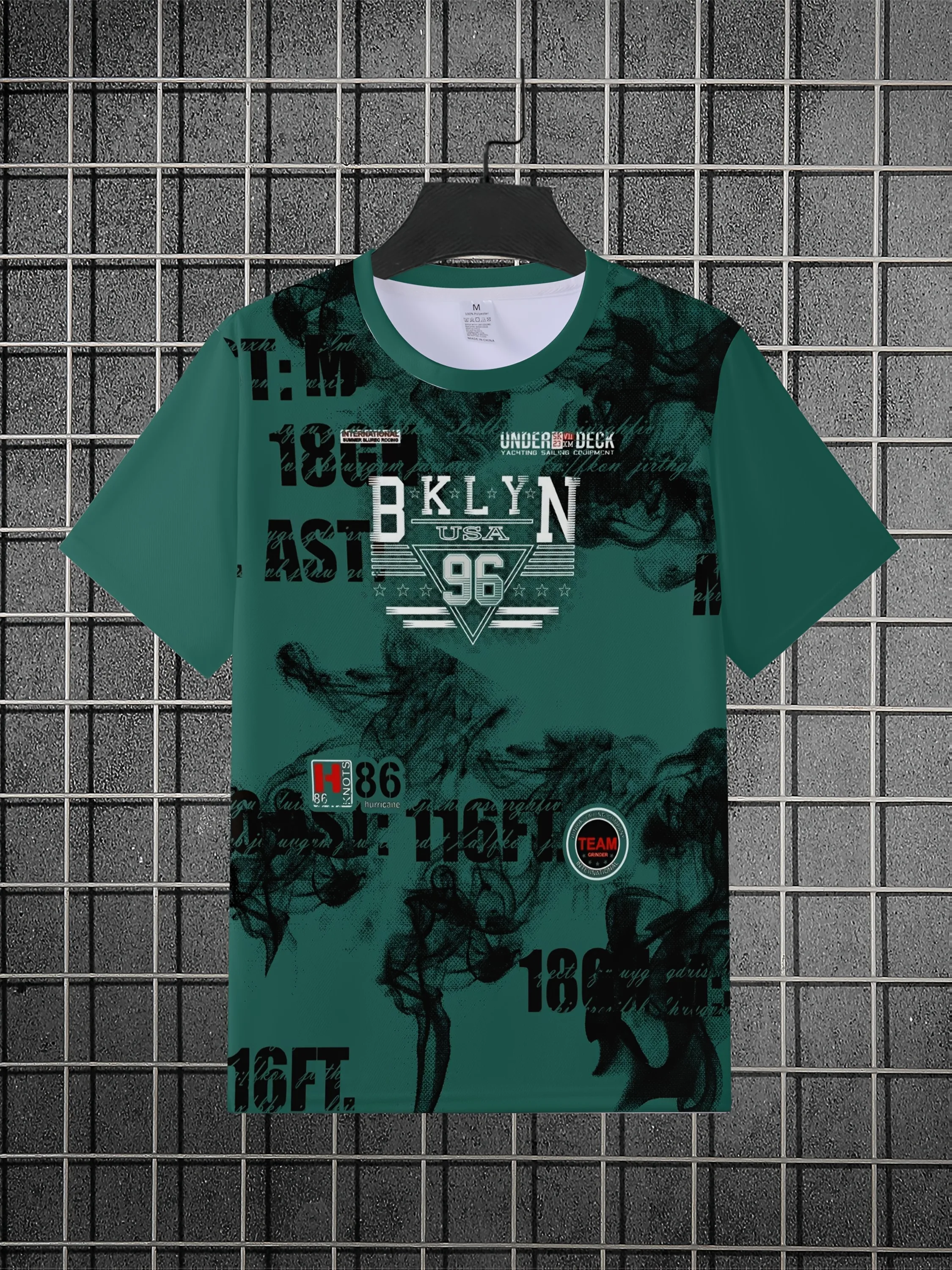 New men's short-sleeve T-shirt, loose-fitting and tailored with printed designs, versatile basic crew-neck top suitable for spri