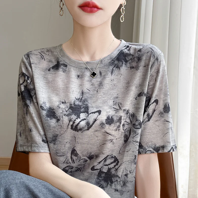 

Summer Ice Silk Round Neck Short Sleeved Women's Fashionable Loose Fitting Pullover Thin Style T-Shirt Top