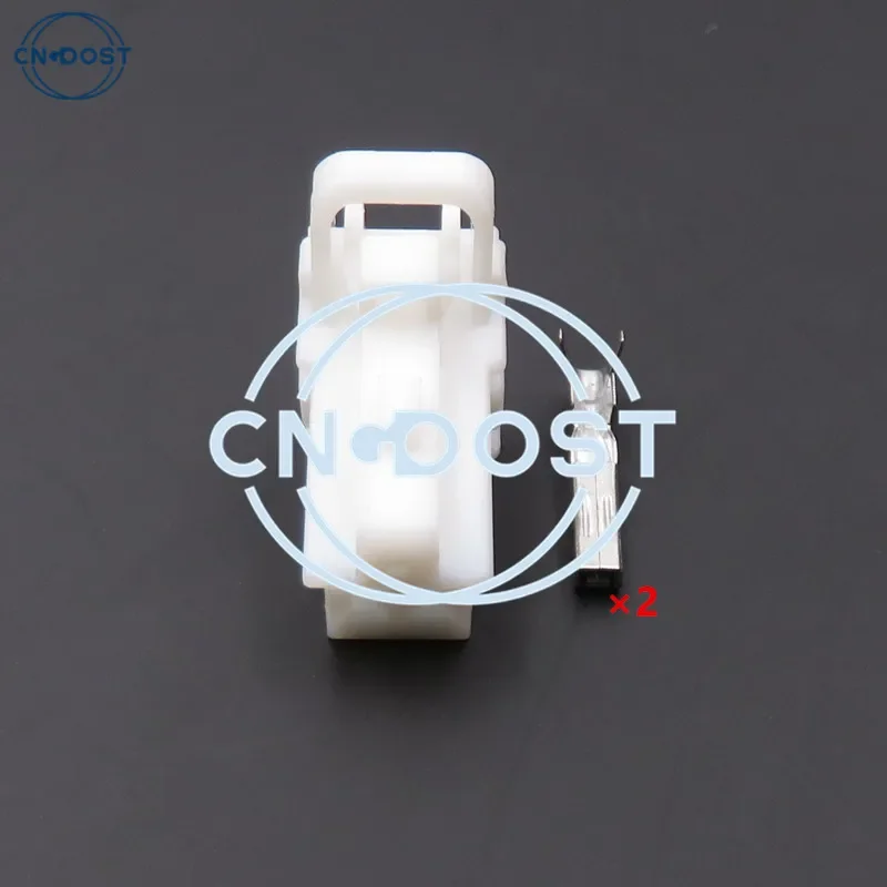 1 juego de 2 pines 7122-7820 7123-7820 MG 610392   Conector de cable de enchufe automático de motor de montaje de CA MG 611273
