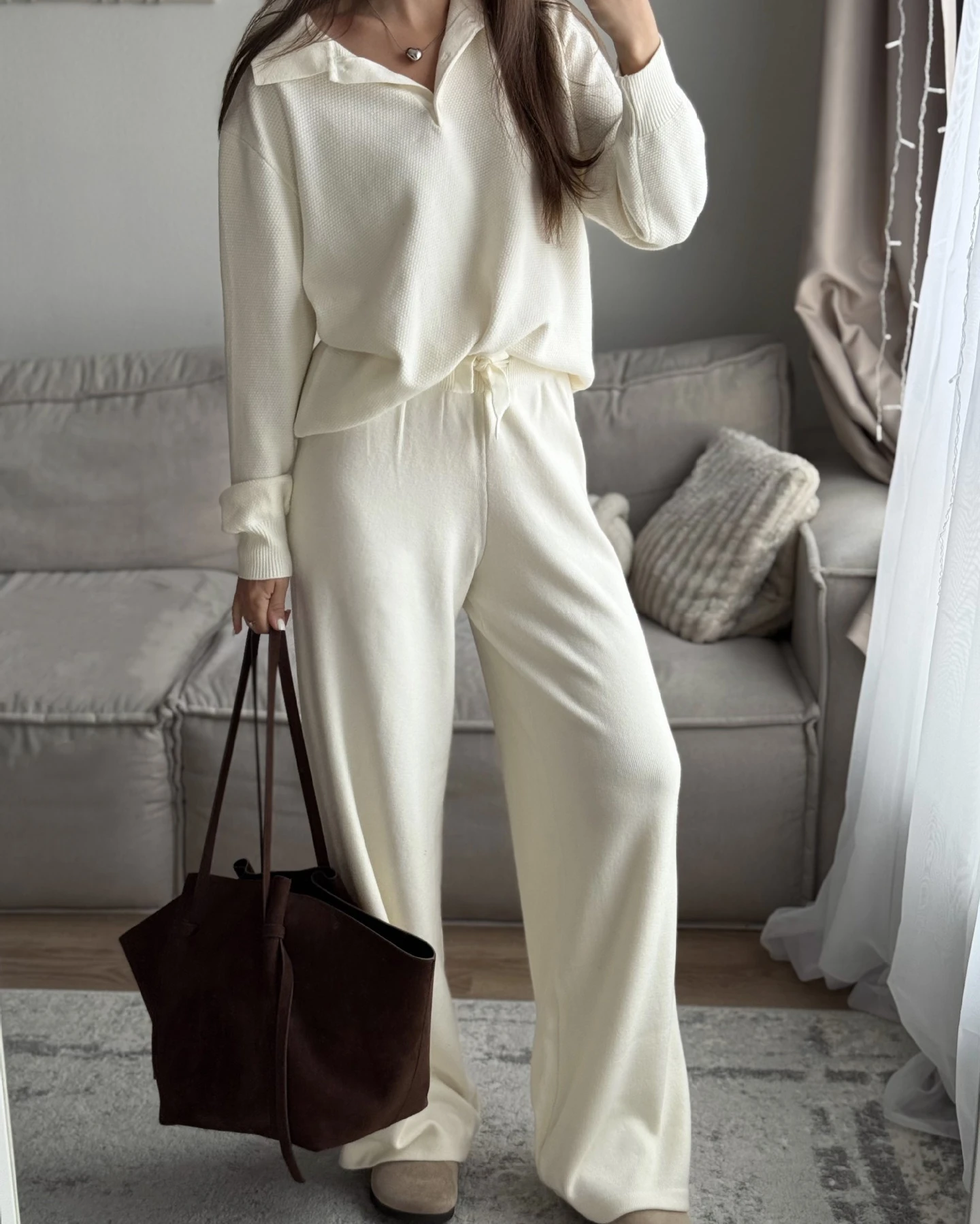 2025 Set di due pezzi di pantaloni maglione lavorato a maglia con colletto polo versatile casual alla moda da strada