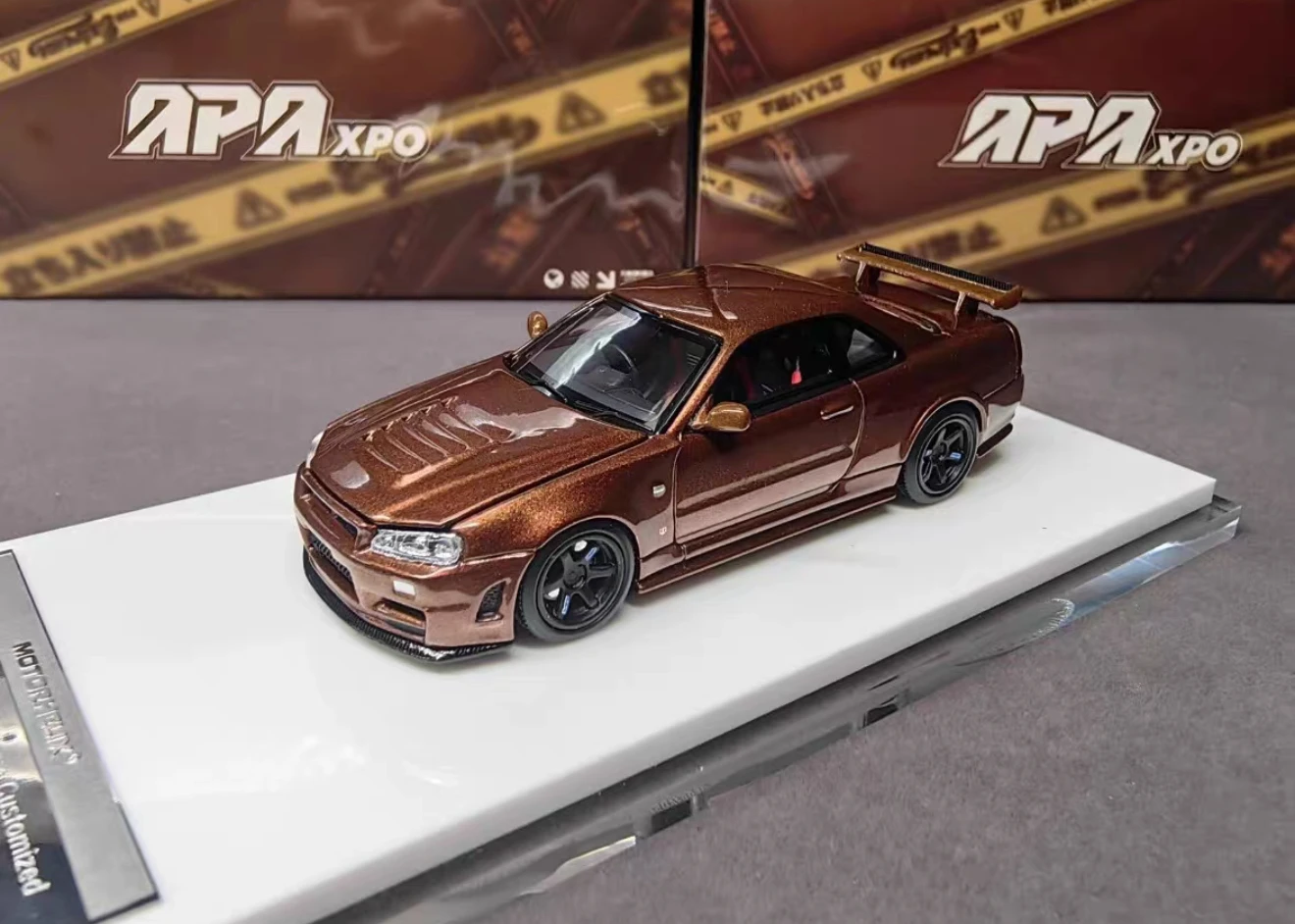1:64 スカイライン GT-R R34 ニスモ サンセット オレンジ 合金 ダイ