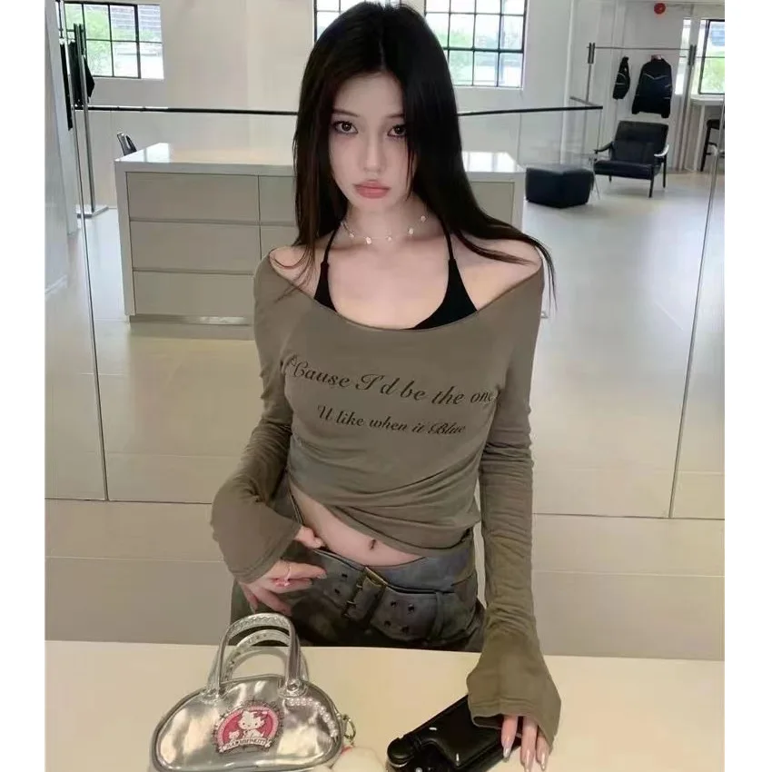 

Fashion One-word Shoulder Letter Print Long-sleeved T-shirt Women's Autumn Slim