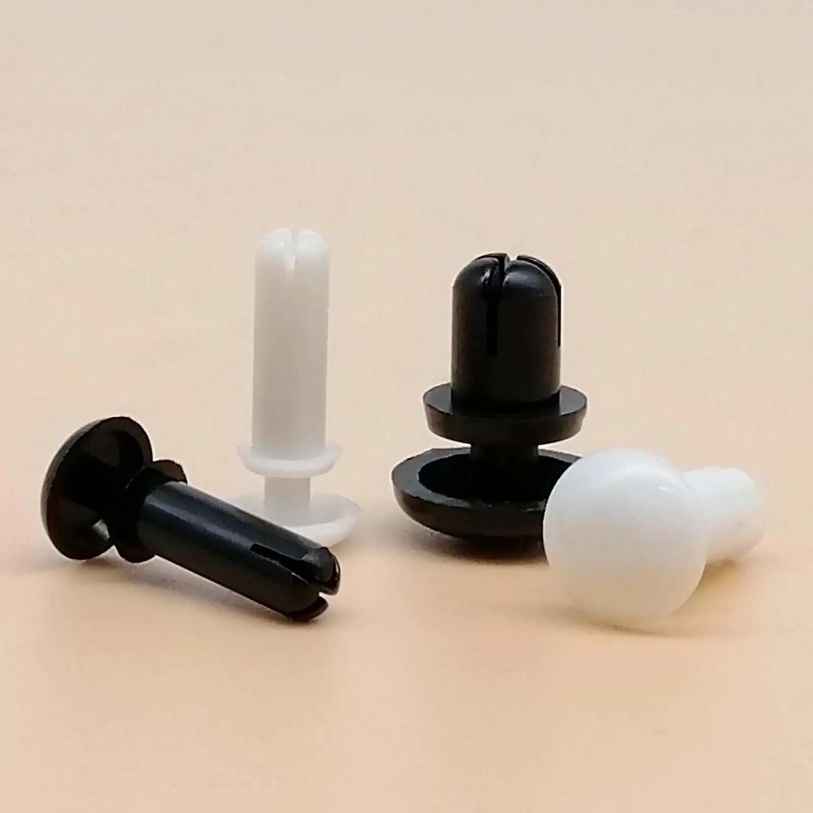 50pcs 2mm 2.6mm 3mm 3.5mm 4mm 5mm R Type Nylon Plastic Press Rivet Clip Expansion Tube Anchor Plug for PC Board Fix White Black