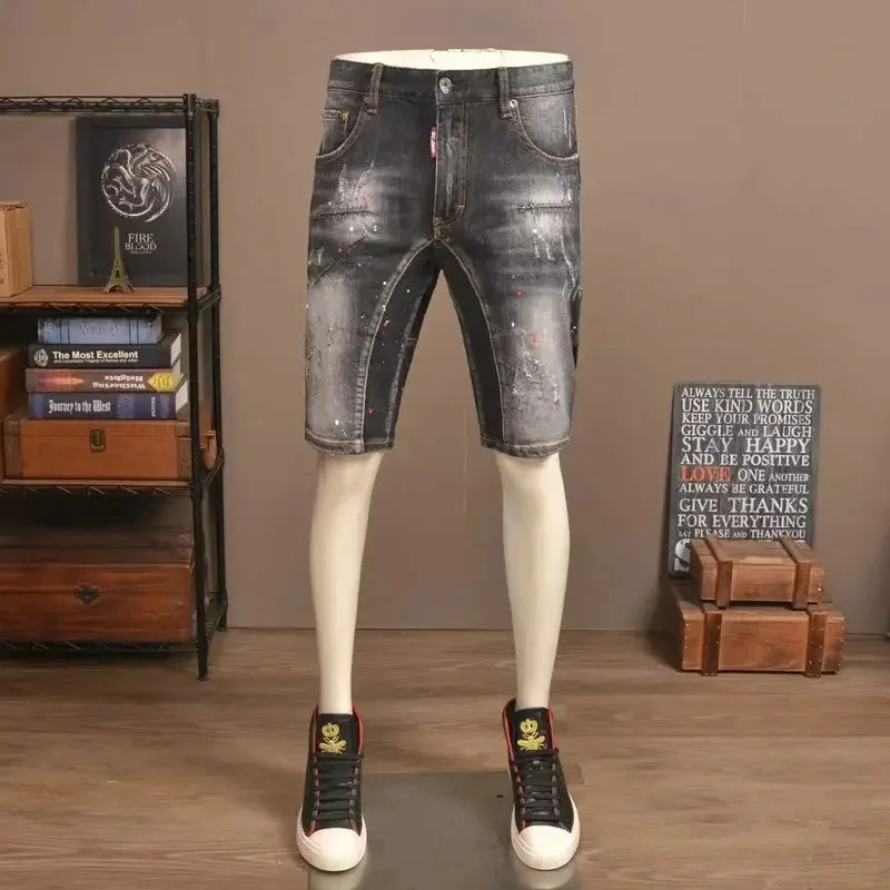Zomer retro zwart grijze gescheurde denim shorts voor heren, rekbare slim fit, hoogwaardige spuitgeverfde modieuze cropped broek