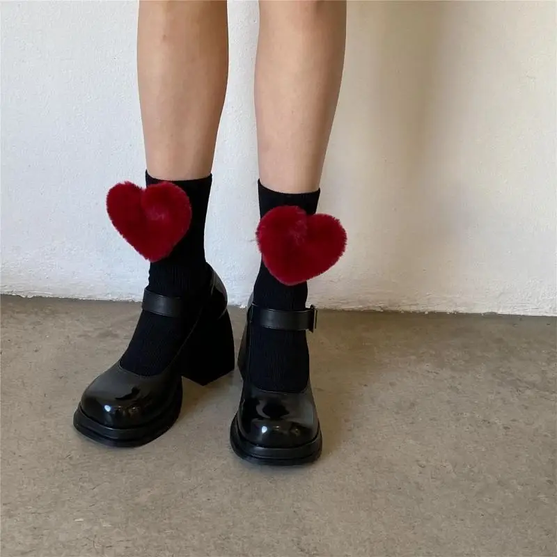 195E جوارب طاقم شخصية للسيدات لوليتا كلاسيكية ثلاثية الأبعاد جوارب كبيرة محشوة قطيفة على شكل قلب #4