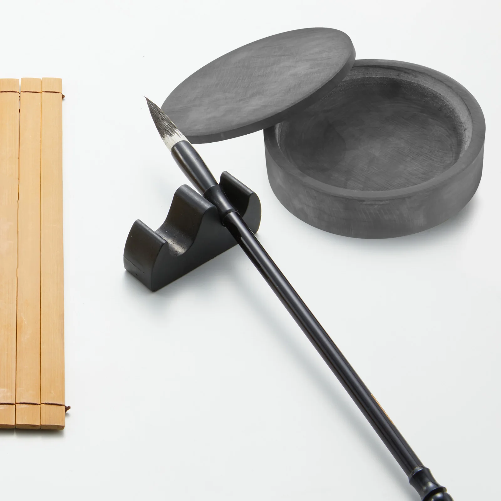 

1pc Cover Inkstone High-Quality Calligraphy Grinding Stone For Painting Writing Practice Chinese Ink Slab Tool Teaching