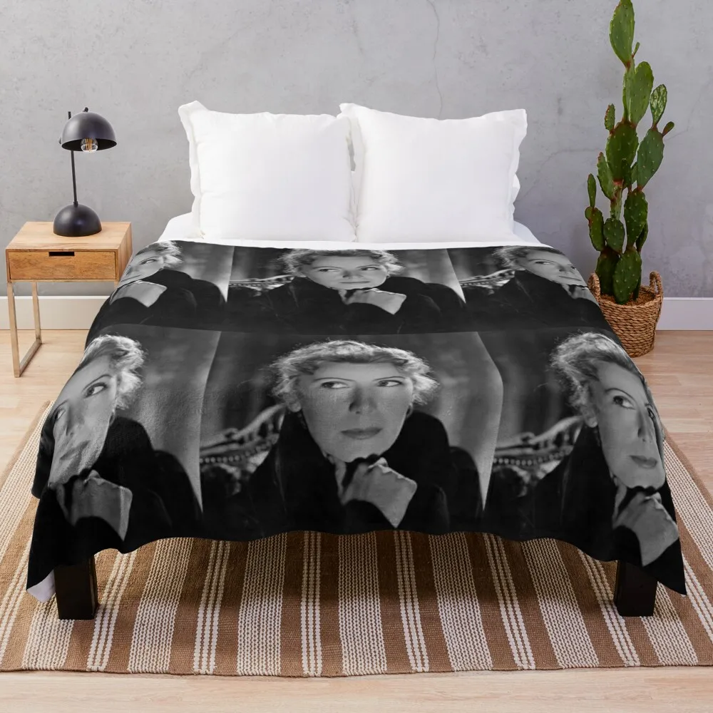 

greta garbo vintage Throw Blanket Tourist Kid'S Blankets