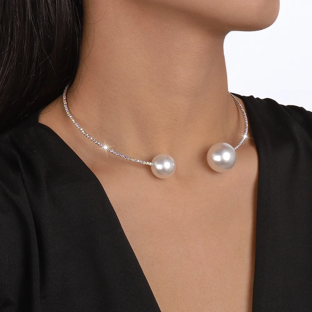 韓国風ハートカラーチョーカーネックレス、ゴールドとシルバーのラインストーンと大きなパール付き、シンプルなバンケットジュエリー、オープンカラーネックレス