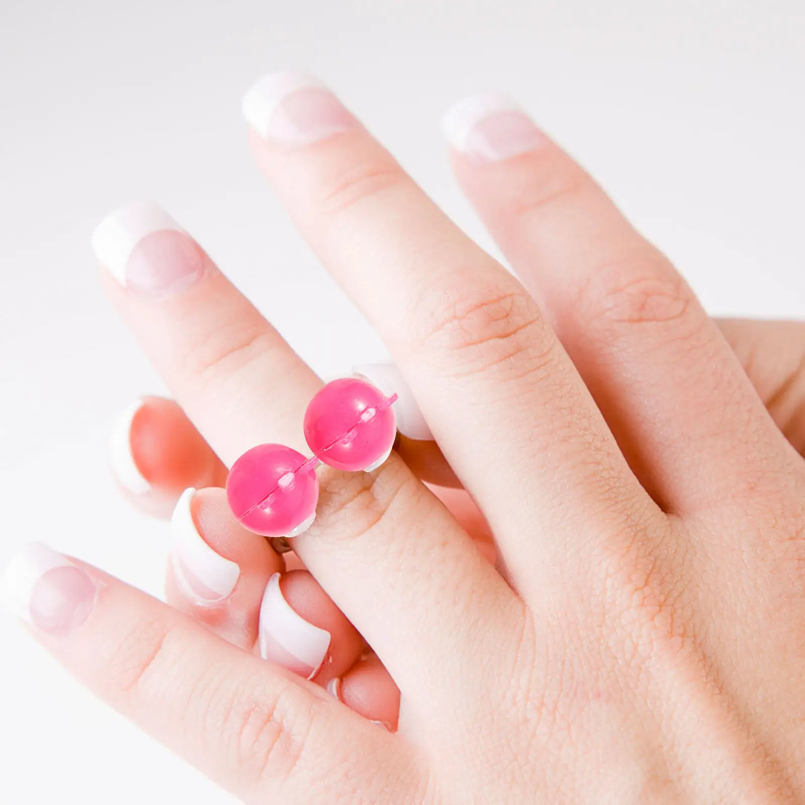 

50Pcs Eyeball Ring Plastic Eye Finger Puppet Smooth Comfortable for Small Medium Fingers Interactive Learning Party Favor Fun