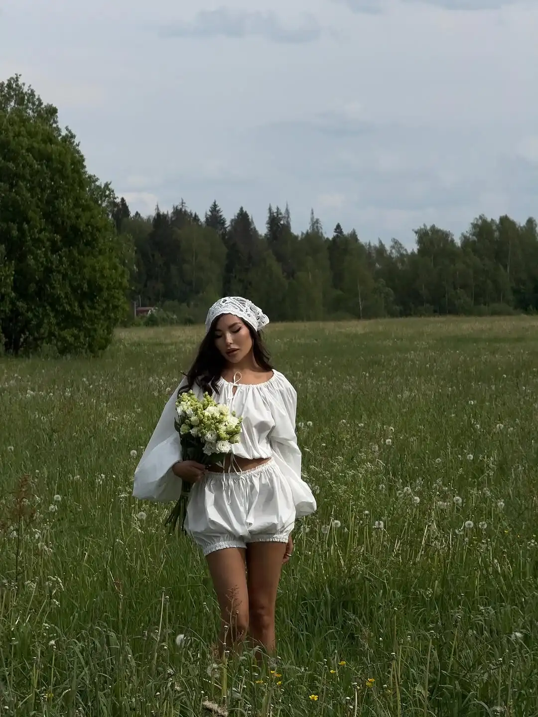 Chic Solid Lace Up Elastico in vita Set corto da donna Sexy senza spalline Manica a lanterna Allentato Top corto 2026 Abiti da vacanza da donna