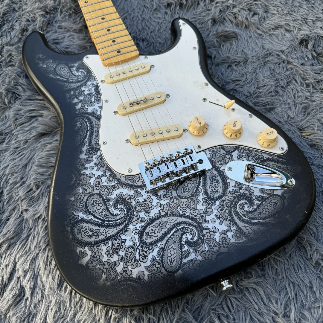 Black printed electric guitar 6-string maple fingerboard White guard factory original can be customized free shipping