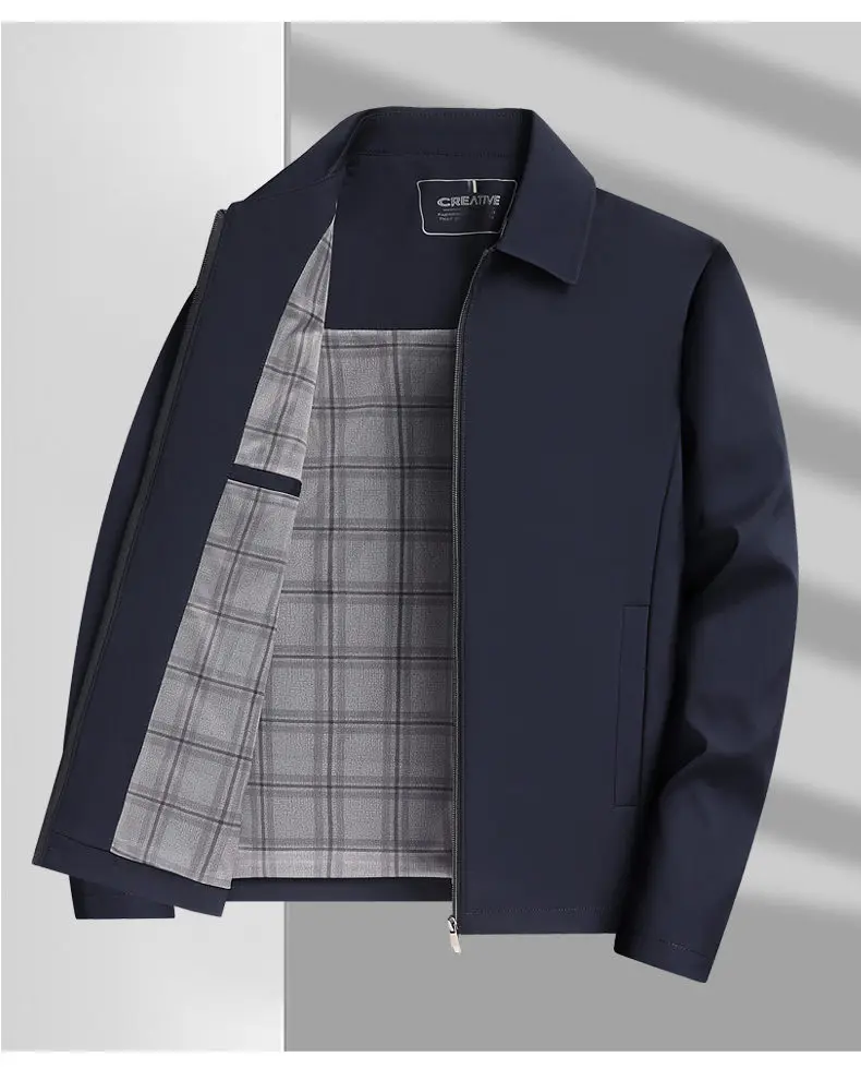 Hochwertige Business-Jacke mit Business-Kragen, Executive-Blazer mit Revers und Kette, Schwarzer Mantel, Vater-Outfit – Detail 3