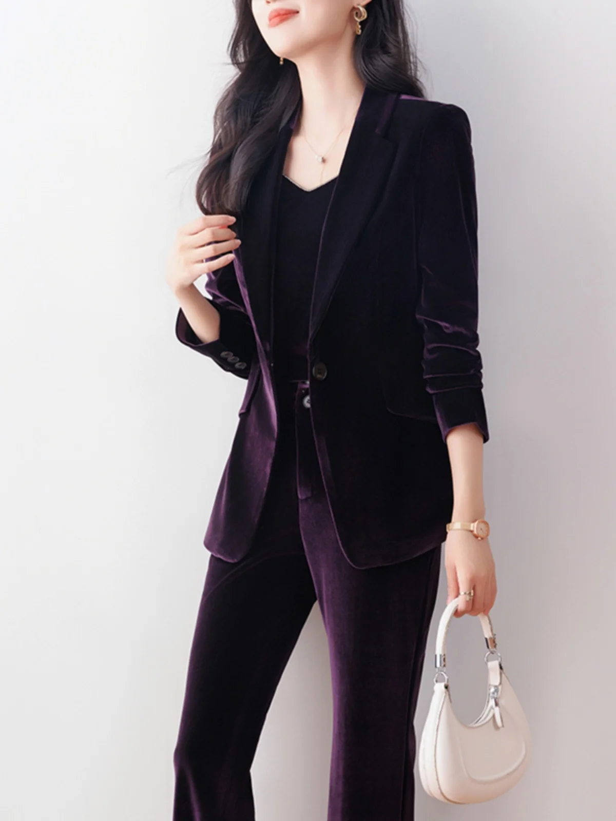 Gold Velvet Suit Set Women's Fashion Casual High-End Feeling Pantsuit Two-Piece Set Spring Autumn Winter Commute Style Slim Fit