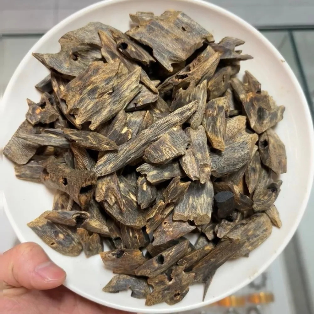

10g Premium Oud Authentic Agarwood Scent Ideal Majlis & Religious Ceremonies 100% Natural Premium Cultivated