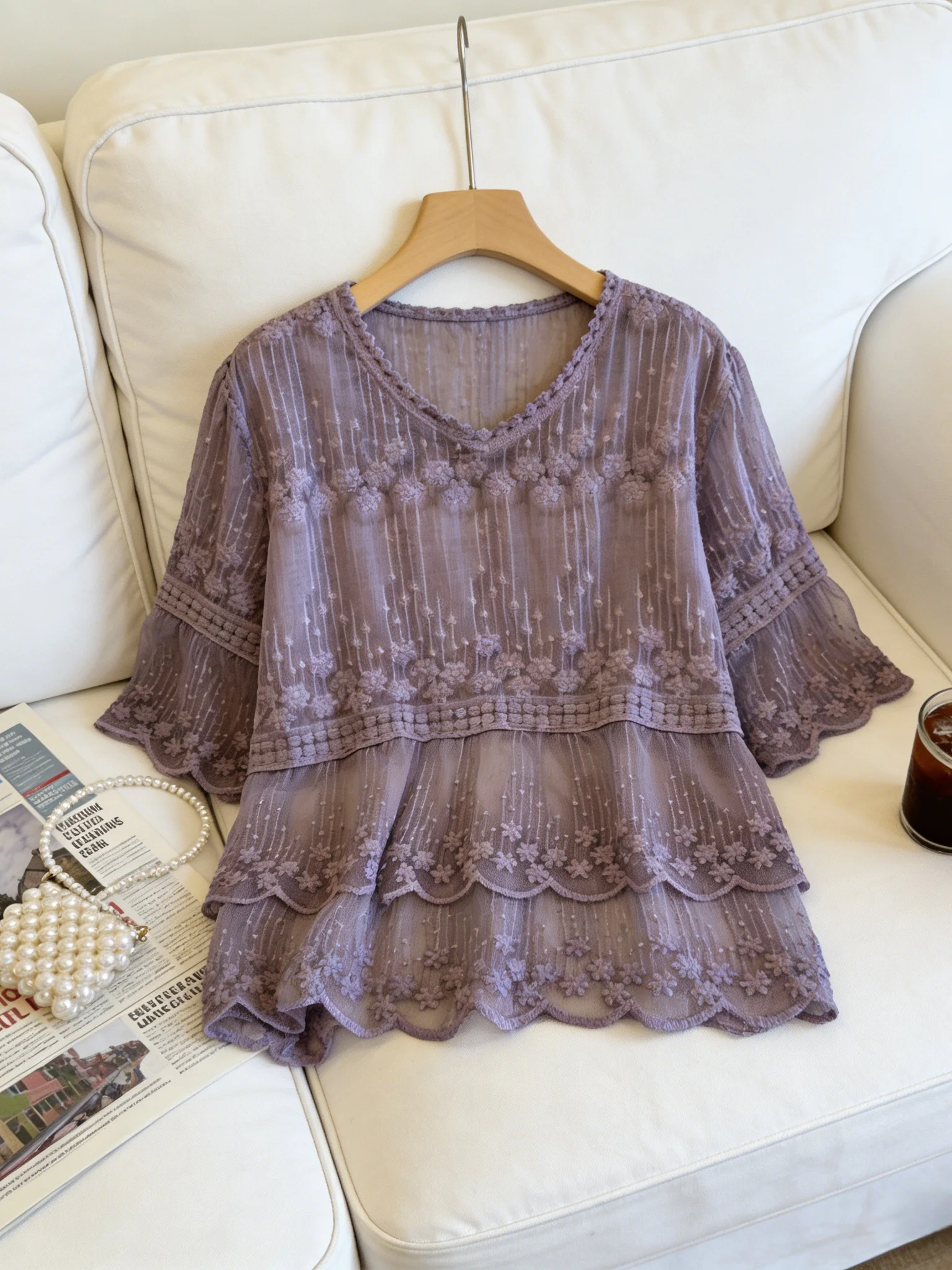 

Elegant Embroidered Lace Shirt Women's Gentle Summer New Style Bell Sleeve Cover up Slimming Inner Wear Top Korean Style