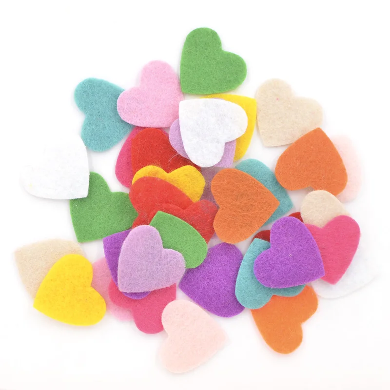 200Pcs/lot Love Heart Nonwoven Fabric Patches Felt Scrapbooking Accessories Appliques for Crafts Clothes Sewing Supplies