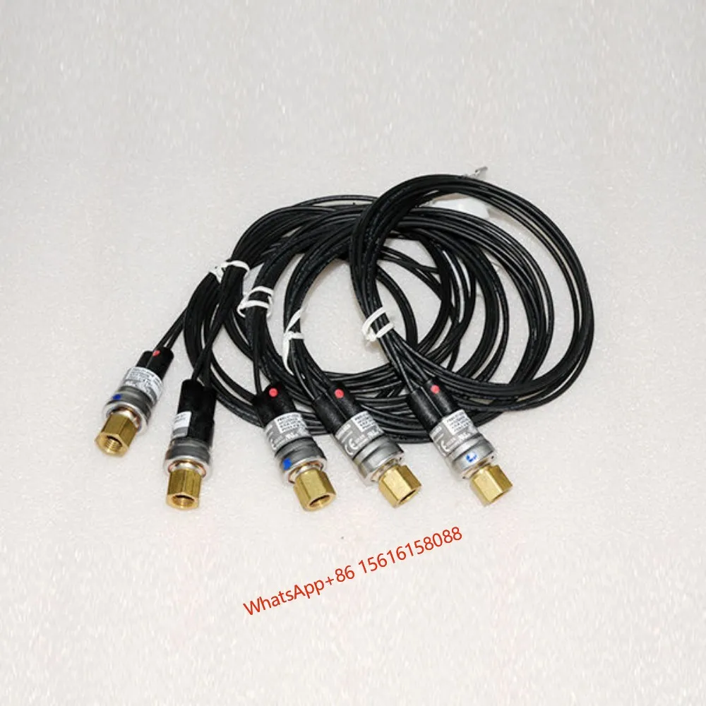 

Central air conditioning compressor spare parts HK02ZA439 pressure switch