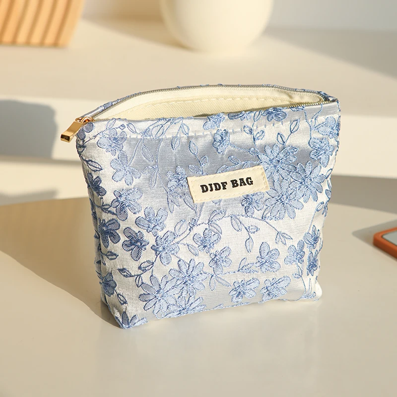 Blue embroidery women\'s makeup bag, portable small cosmetics change storage bag, travel card holder, key bag, inner tank bag