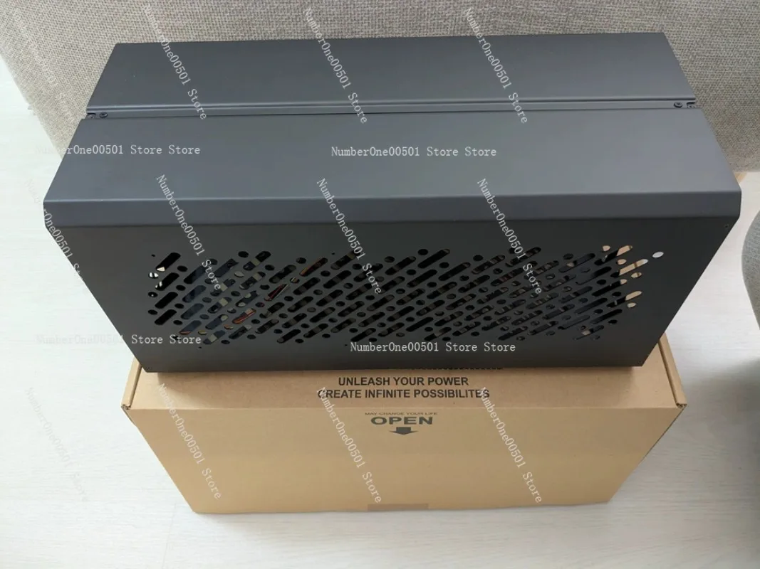 

Док-станция Thunderbolt 3 5 TH3P4G3 OCuP4v2 TH5P4, корпус