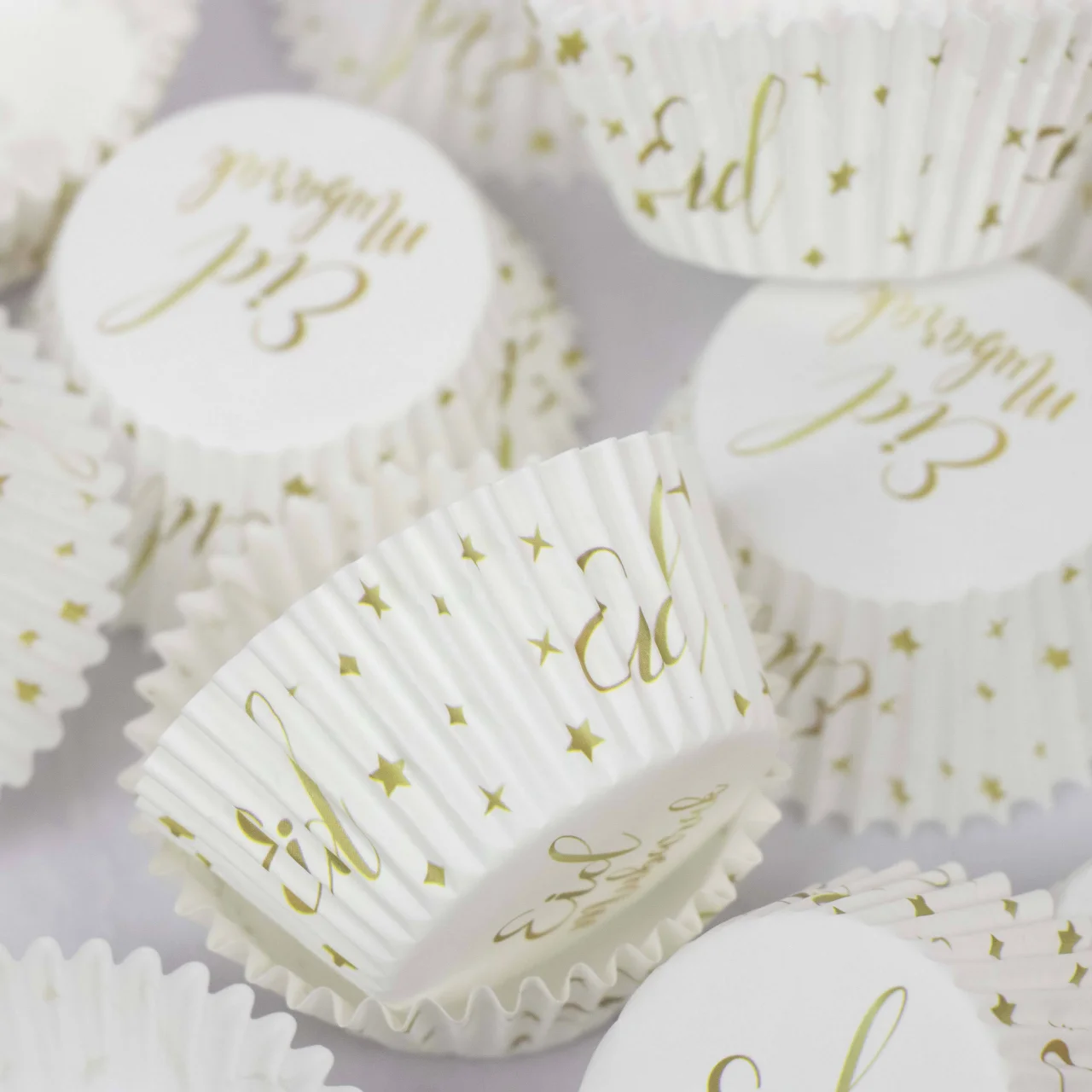 

50pcs/set Eid Mubarak Cupcake Decoration Liner Middle East Moon Festival Oil Proof Cake Cup Ramadan Kareem Party Cake Decoration