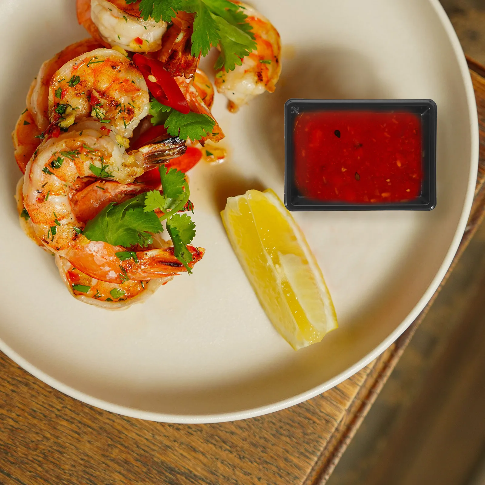 

100Pcs Black Disposable Sushi Sauce Seasoning Dishes Plastic Soy Sauce Dipping Plates for Parties Catering Dishes