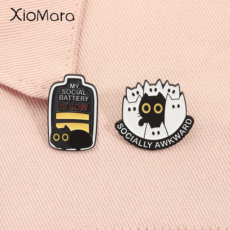 

Socially Awkward Introvert Cat Enamel Pins Funny Misfit Kitten My Social Battery is Low Brooches Lapel Badge Jewelry Gifts