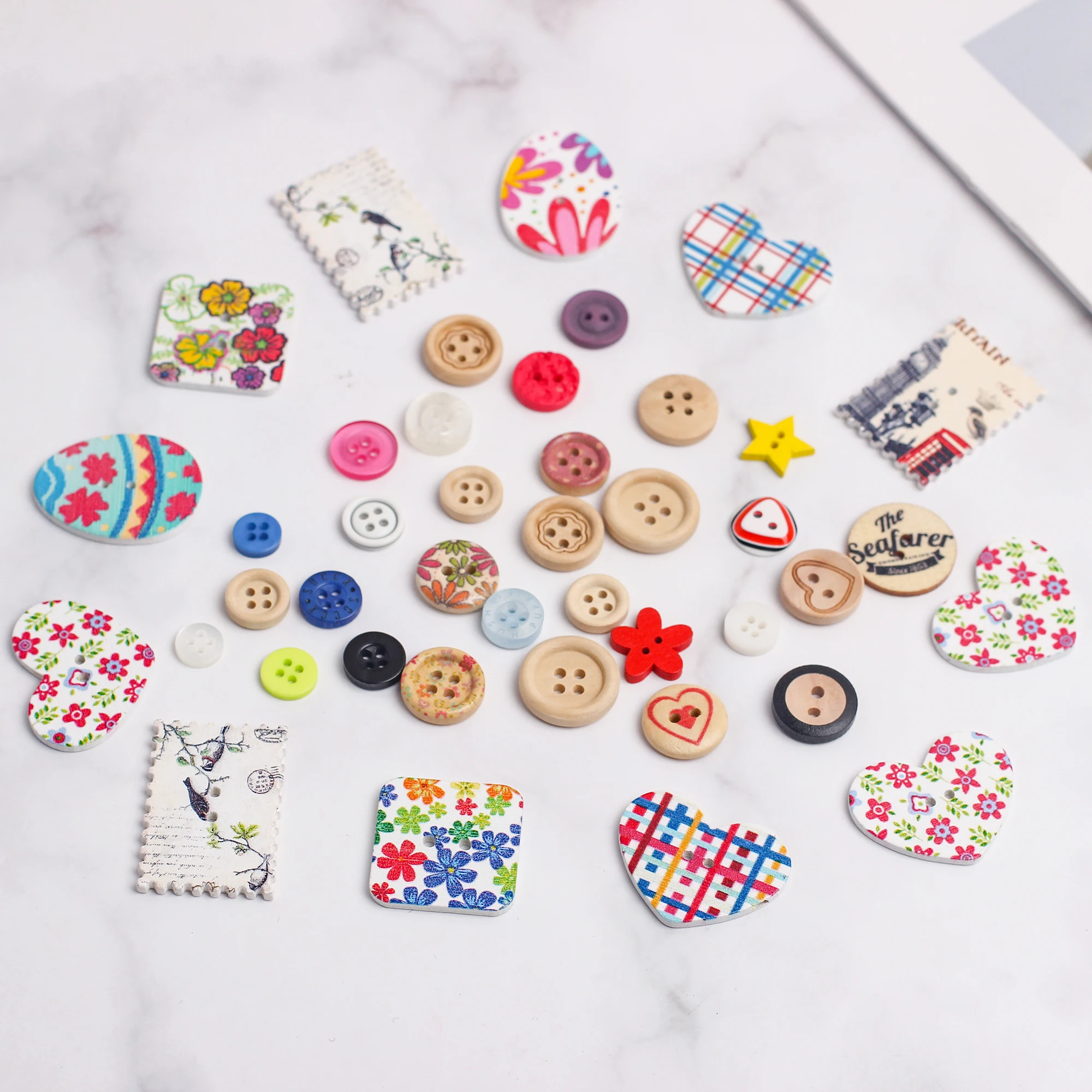 100PCS Mix 2/4 Hole Circular Dotted Line Wooden Buttons Sewing Scrapbook Clothing Sweaters Handwork Home DIY Accessories MIX001