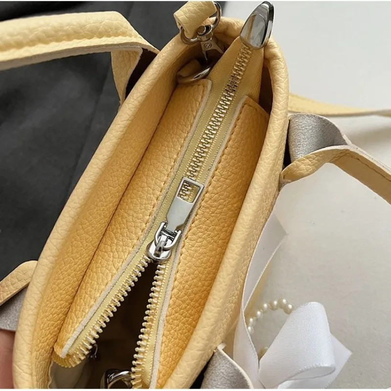 Milk Yellow Bag Summer Versatile 2026 Super Hot New Korean Version Messenger Bag Fashion, Temperament Commuting Pretty Handbags