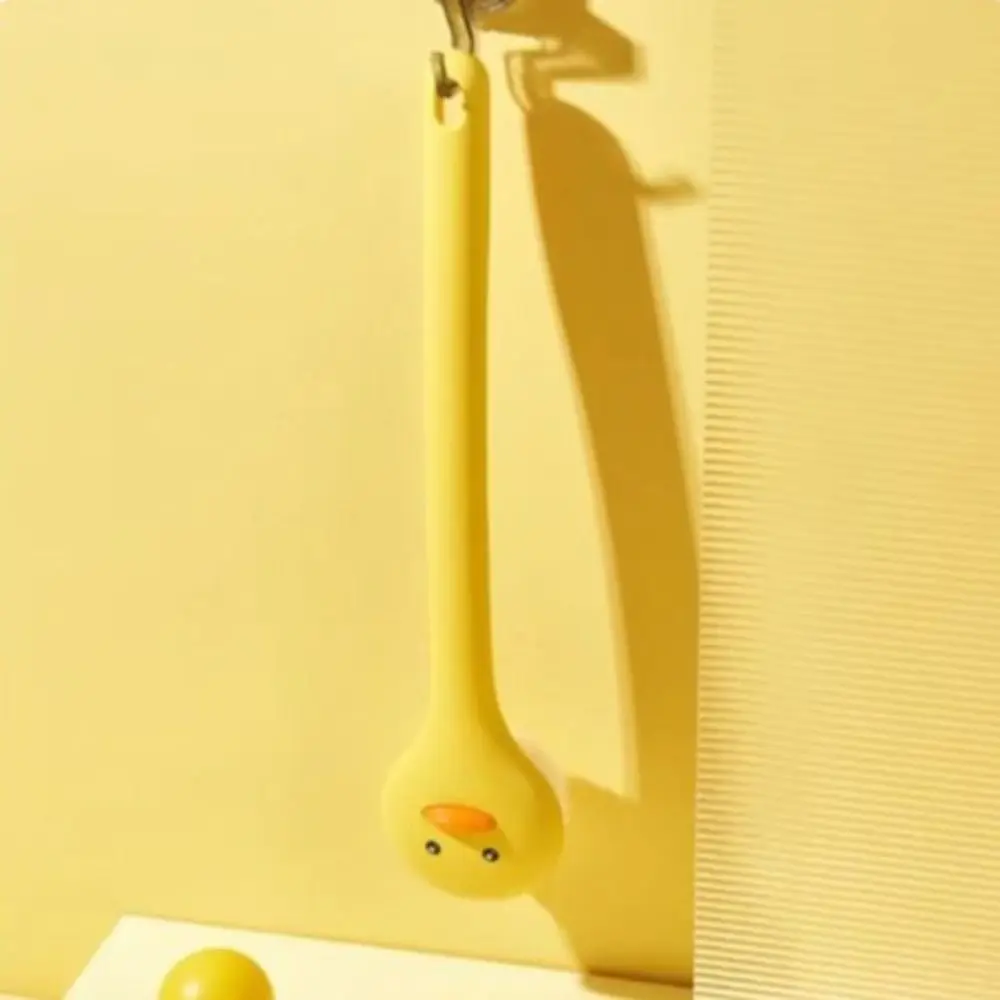 かわいいアヒルの形をしたバスブラシ、柔らかい毛、長い柄、ボディマッサージツール、肌マッサージ、吊り下げ穴付き、シャワースクラバー、男の子と女の子向け