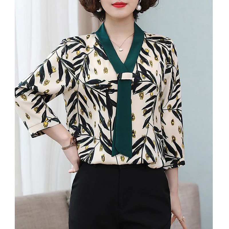 Elegant Fashion Bow Tie Print V Neck Loose Top Blouse 2023 New Spring Summer Casual Three Quarter Sleeve Shirts for Women Blusas