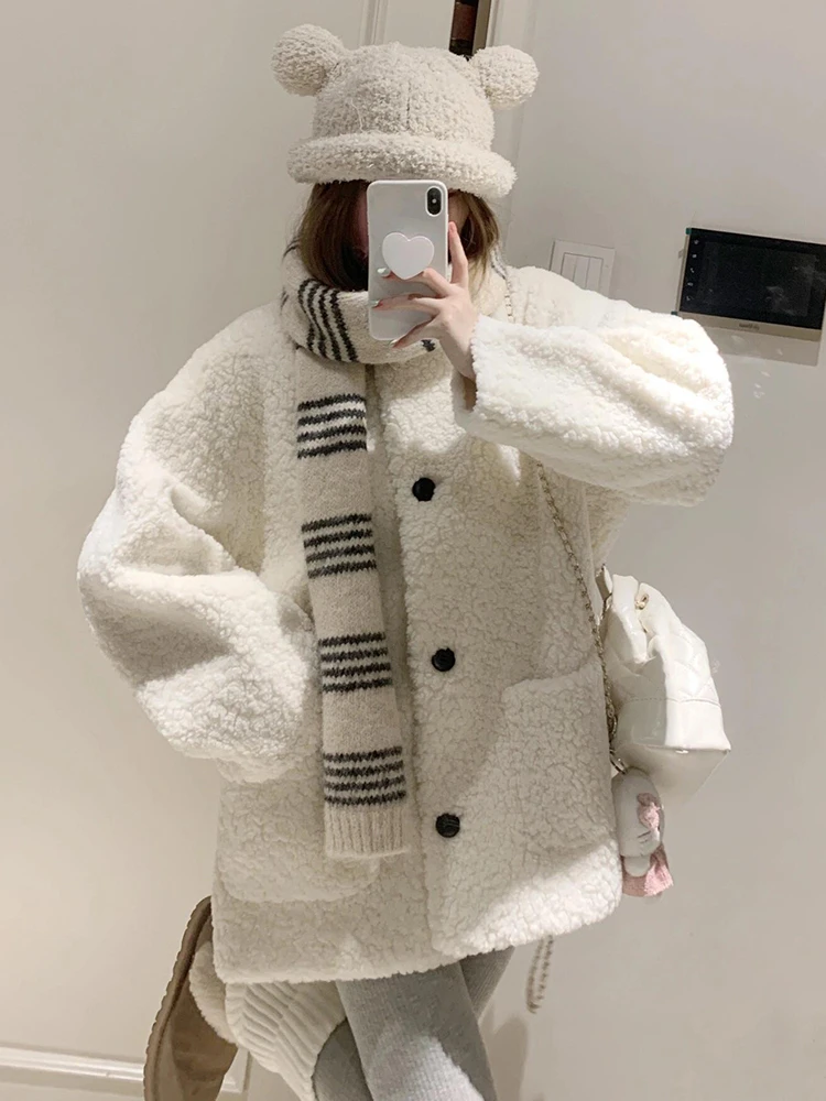 

Lamb Wool Jacket Cute Cold Proof Design Chill Resistant Style Temperature Defense Fashion Weather Protection Look Climate Shield