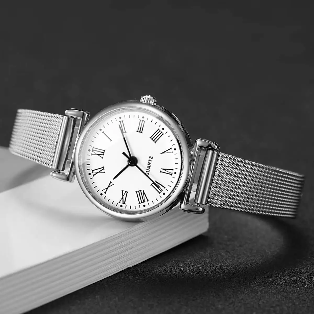 2/4PCS แฟชั่น Roma Dial ควอตซ์นาฬิกา Casual ตาข่ายผู้หญิงนาฬิกาสร้อยข้อมือชุด Reloj Mujer (ไม่มีกล่อง)