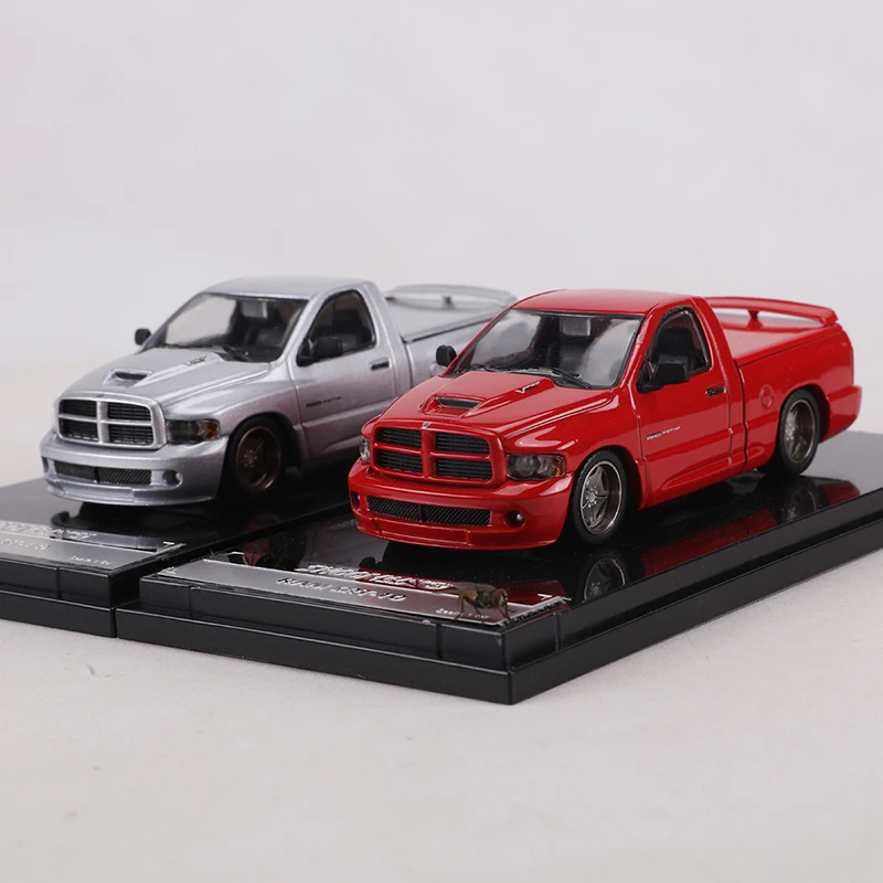 Модель автомобиля SHOOM 1:64 Dodge RAM SRT-10, пикап, имитационная модель из литого сплава, игрушка.