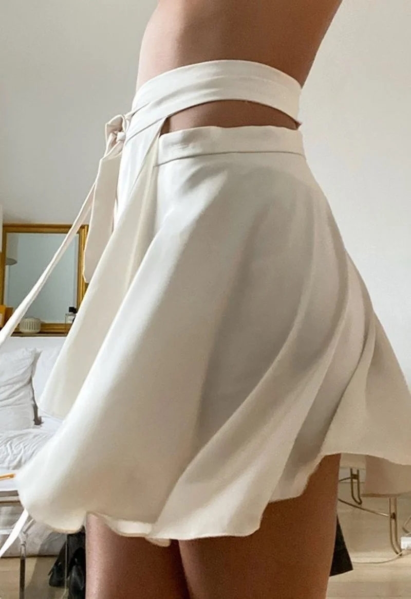 

Women White New O-neck Bandage Solid Color Mini Pencil Skirts 2023 Fall Casual Satin High Waist Skirt Fashion Party Suit Outfits