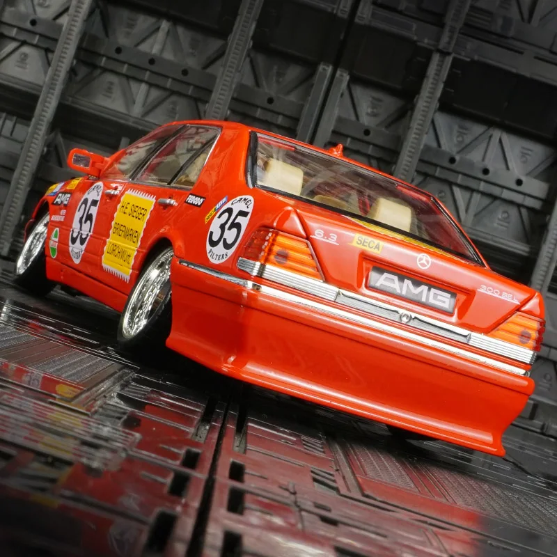 1:24 Mercedes Benz W140 S320 modelo de carro em liga metálica, portas e capô do motor, porta-malas pode ser aberto como presente para amigos
